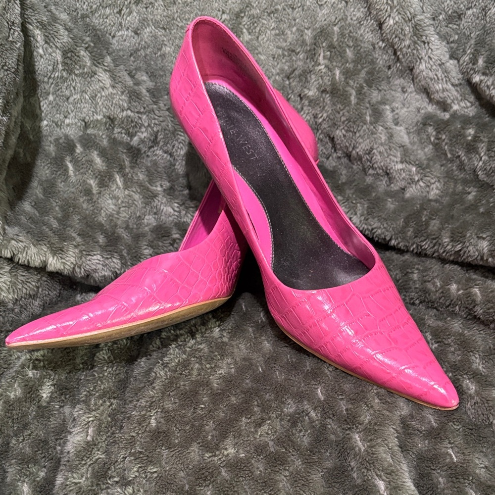 Nine West Pink Crocodile-Embossed Heels